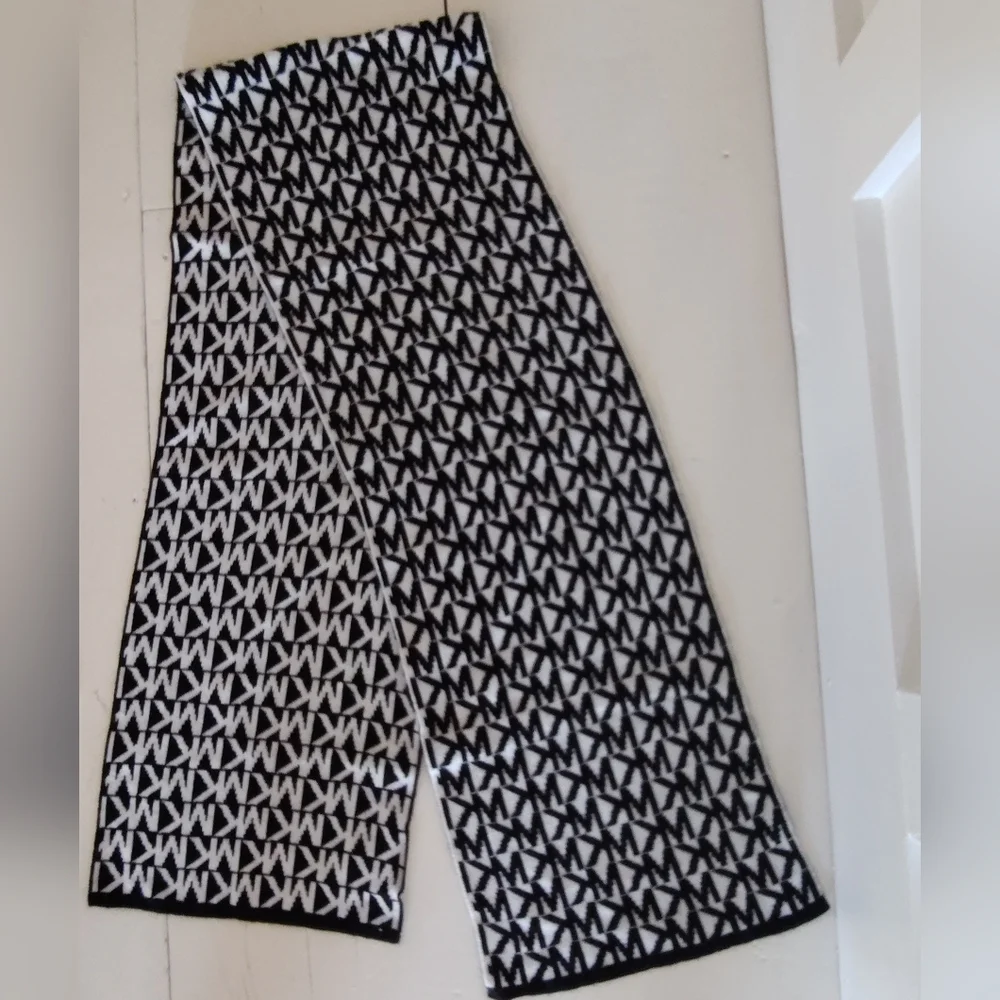 Michael Kors Reversible Scarf | Black White MK Logo Print | Knit Sweater